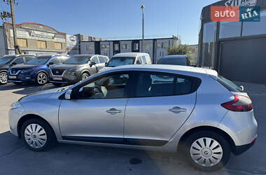 Хэтчбек Renault Megane 2009 в 