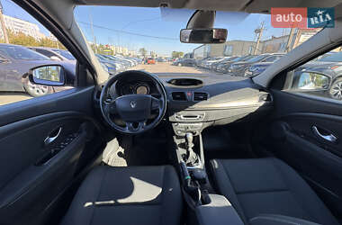 Хэтчбек Renault Megane 2009 в 