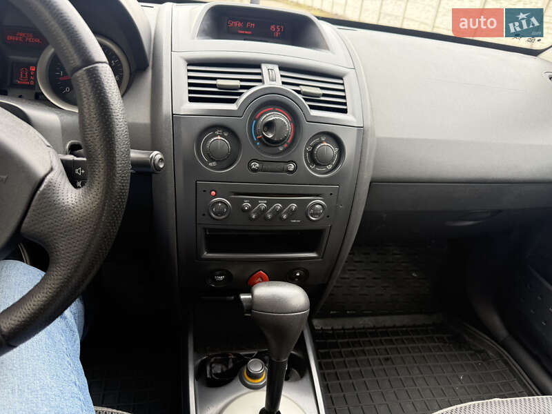 Хетчбек Renault Megane 2004 в Золочеві