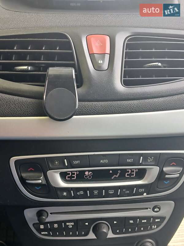 Хэтчбек Renault Megane 2011 в Львове фото 8 Хэтчбек Renault Megane 2011 в Львове