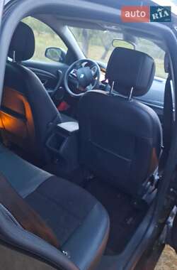 Універсал Renault Megane 2010 в  фото 2 Універсал Renault Megane 2010 в