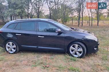 Універсал Renault Megane 2010 в  фото 7 Універсал Renault Megane 2010 в