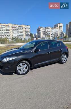 Хэтчбек Renault Megane 2009 в 