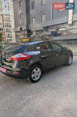 Хэтчбек Renault Megane 2009 в 
