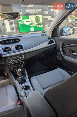 Хэтчбек Renault Megane 2009 в 