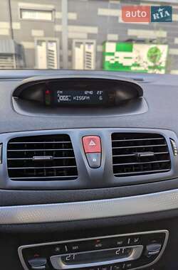 Хэтчбек Renault Megane 2009 в 