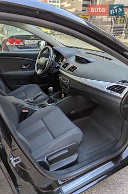 Хэтчбек Renault Megane 2009 в 