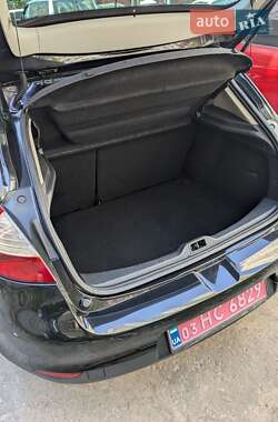 Хэтчбек Renault Megane 2009 в 