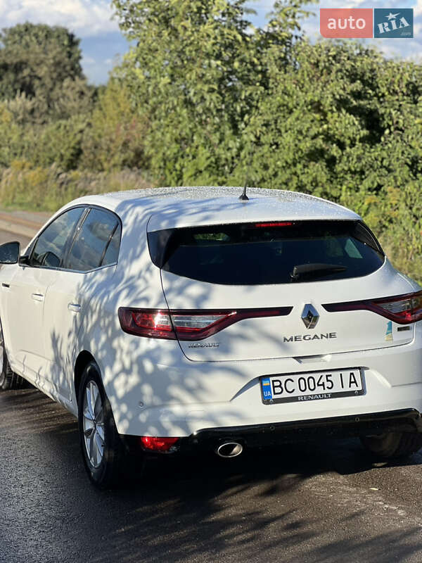 Хэтчбек Renault Megane 2017 в Львове