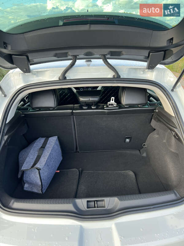 Хэтчбек Renault Megane 2017 в Львове