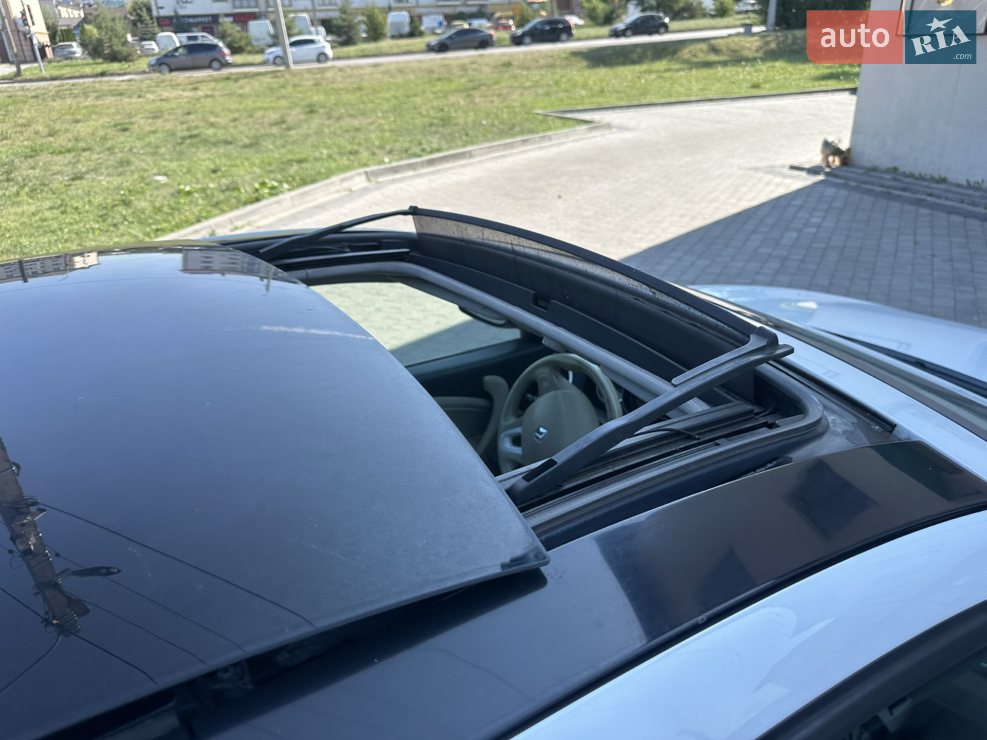 2010 Renault Megane - мініатюра 10