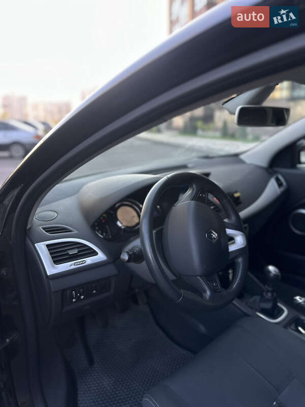 Купе Renault Megane 2009 в Чернигове фото 9 Купе Renault Megane 2009 в Чернигове