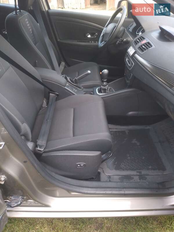 Універсал Renault Megane 2010 в Вараші