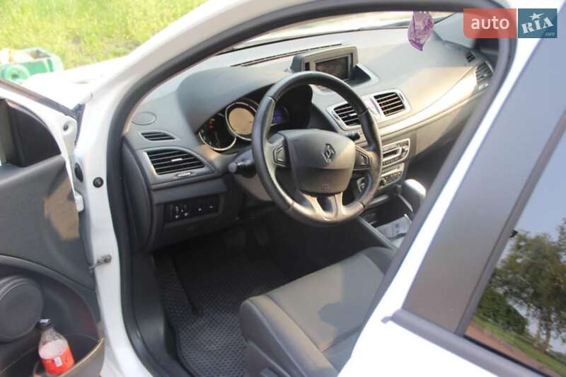 Универсал Renault Megane 2010 в Житомире фото 5 Универсал Renault Megane 2010 в Житомире
