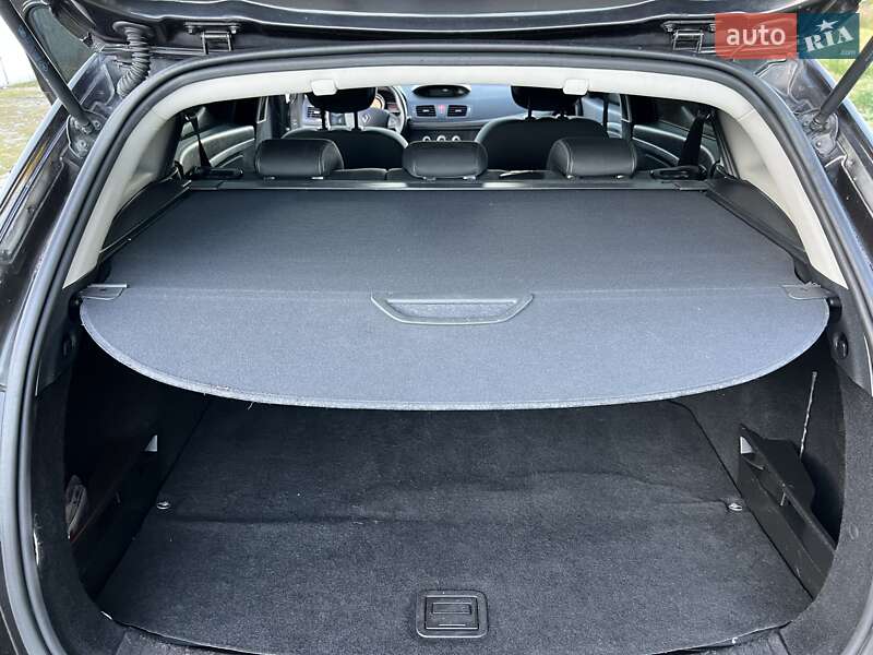 Универсал Renault Megane 2010 в Ромнах фото 38 Универсал Renault Megane 2010 в Ромнах