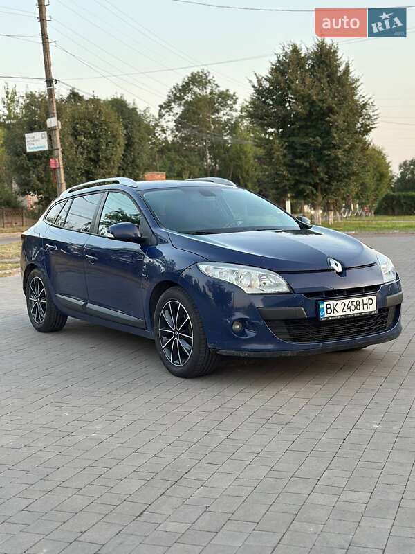 Универсал Renault Megane 2010 в 