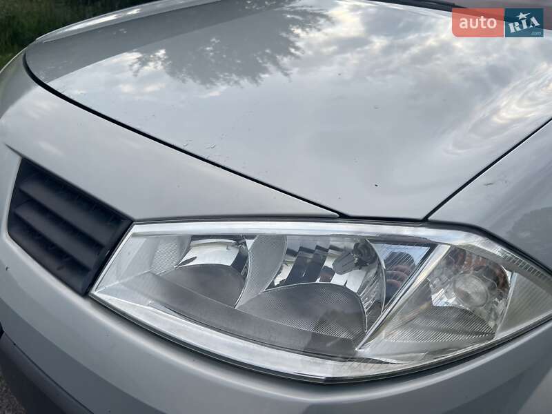Універсал Renault Megane 2003 в Ромнах