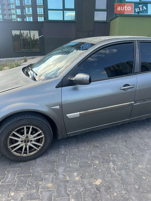Седан Renault Megane 2006 в Києві фото 3 Седан Renault Megane 2006 в Києві