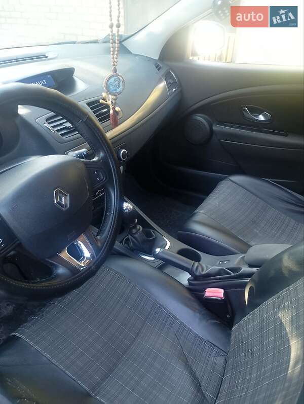 Универсал Renault Megane 2015 в Шполе фото 10 Универсал Renault Megane 2015 в Шполе