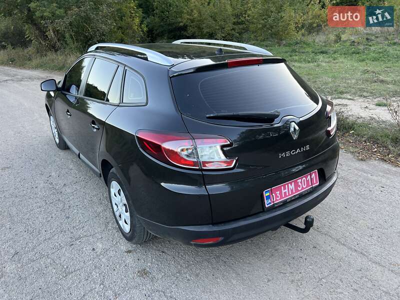 Универсал Renault Megane 2010 в Ромнах фото 12 Универсал Renault Megane 2010 в Ромнах