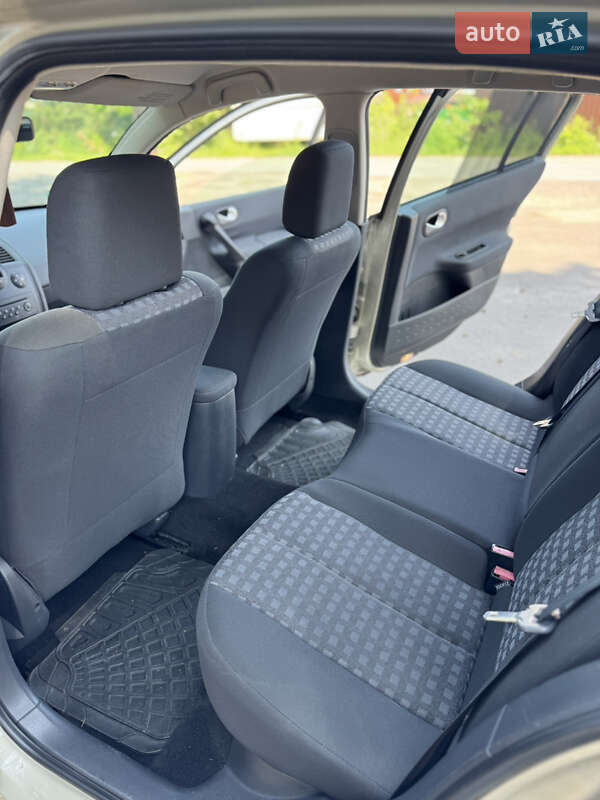 Седан Renault Megane 2006 в Виннице фото 10 Седан Renault Megane 2006 в Виннице