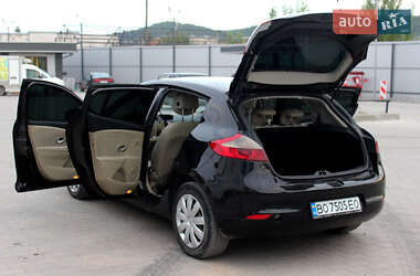 Хэтчбек Renault Megane 2009 в 