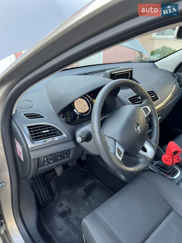 Універсал Renault Megane 2012 в Бродах фото 16 Універсал Renault Megane 2012 в Бродах