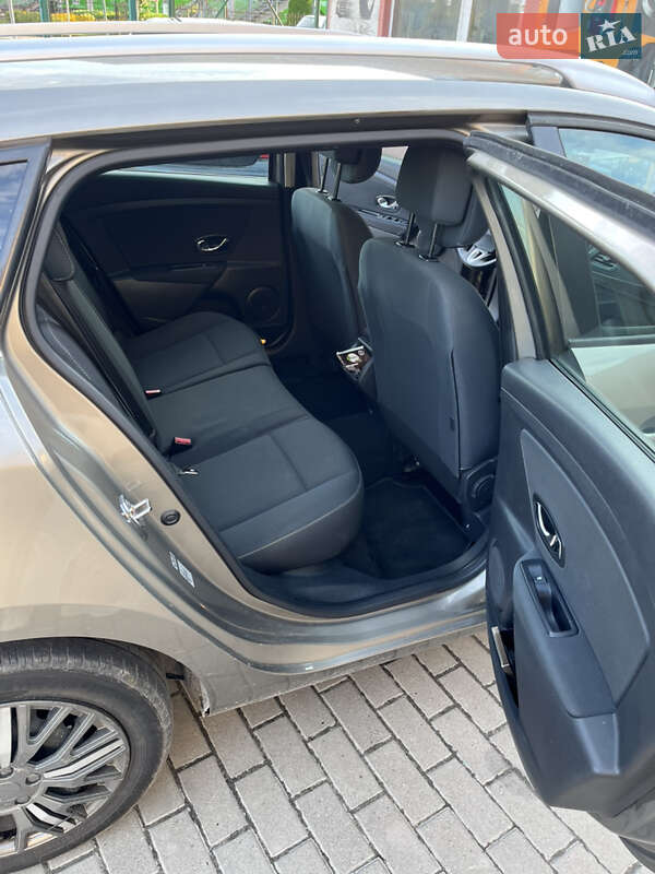 Універсал Renault Megane 2012 в Бродах фото 24 Універсал Renault Megane 2012 в Бродах