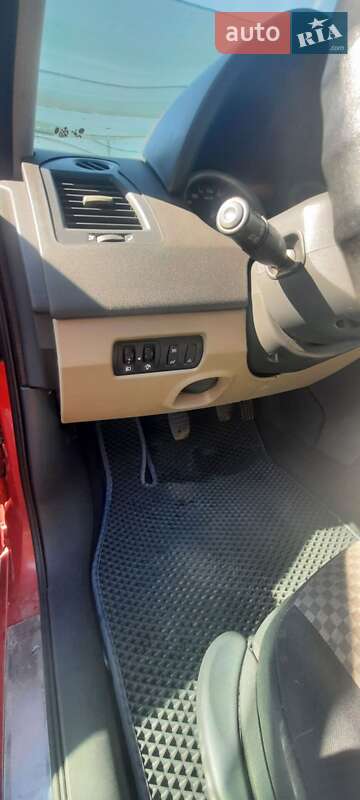 Универсал Renault Megane 2004 в Первомайске