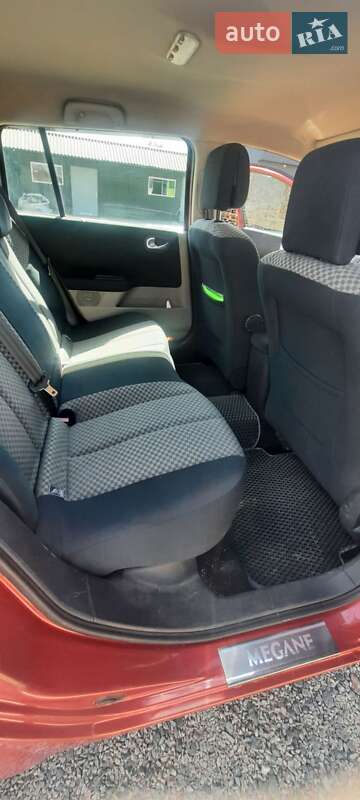 Универсал Renault Megane 2004 в Первомайске