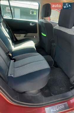 Универсал Renault Megane 2004 в 