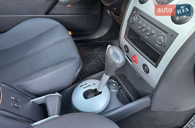 Кабриолет Renault Megane 2005 в Подволочиске