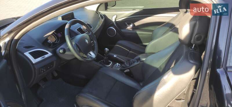 Купе Renault Megane 2010 в Староконстантинове