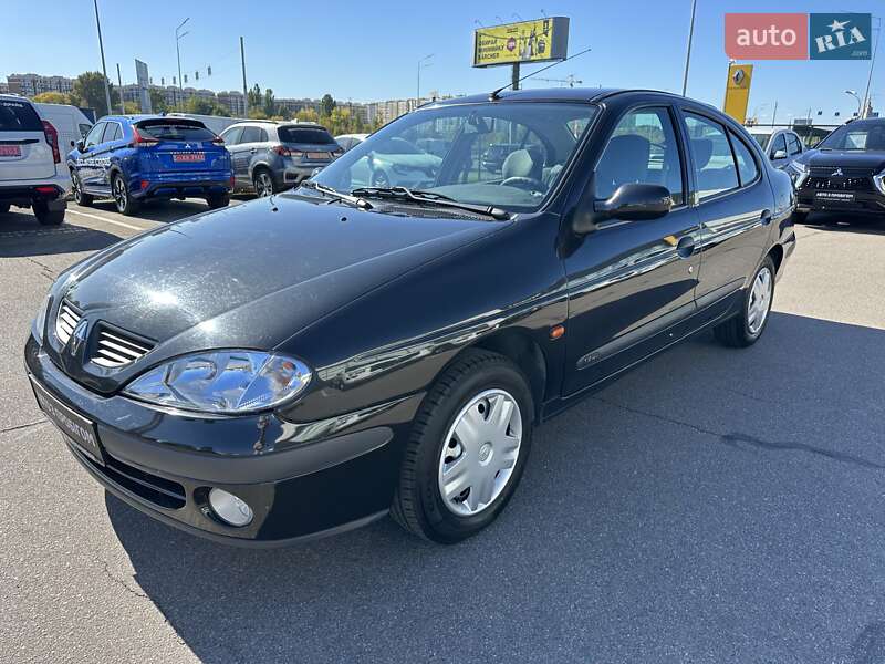 Седан Renault Megane 2003 в Киеве