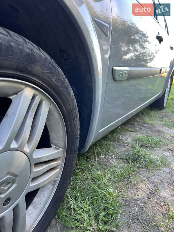 Седан Renault Megane 2004 в Ровно