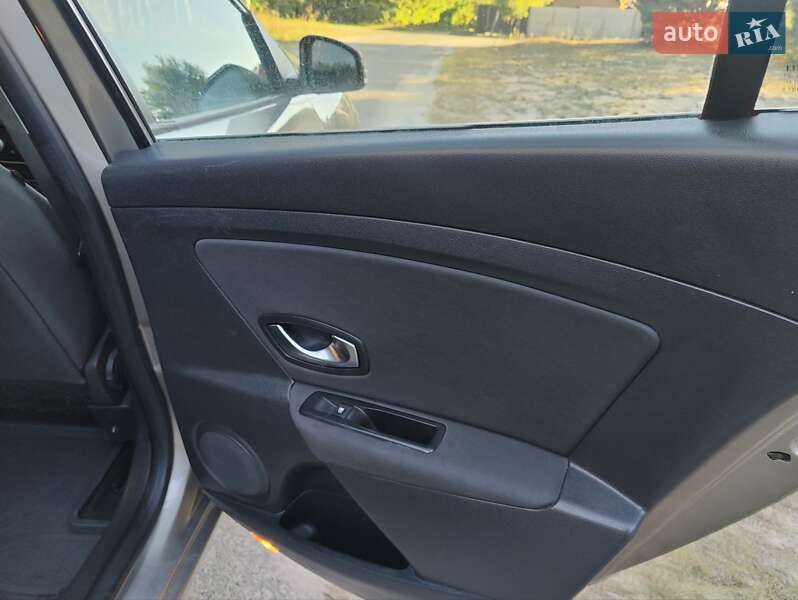 Универсал Renault Megane 2010 в Киеве