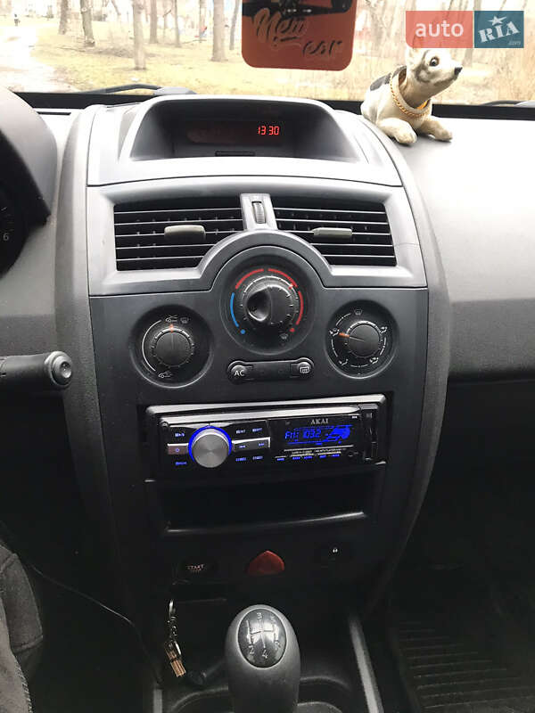Седан Renault Megane 2005 в Балаклее