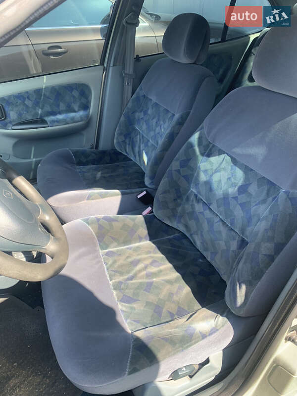 Хэтчбек Renault Megane 1998 в Дубно