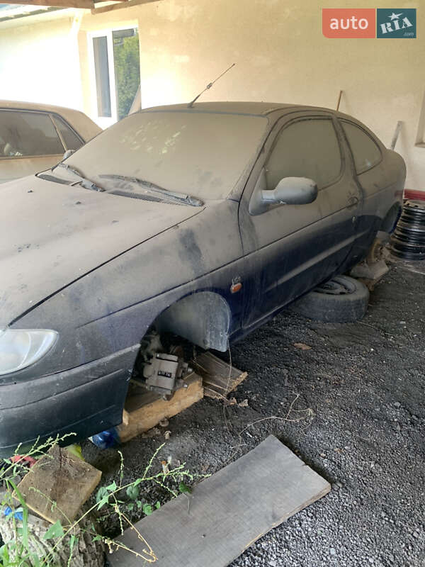 Хэтчбек Renault Megane 1998 в Дубно