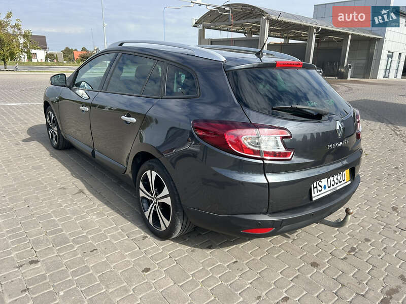 Универсал Renault Megane 2011 в Городке