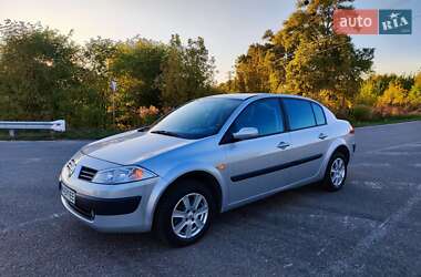 Седан Renault Megane 2005 в Ромнах