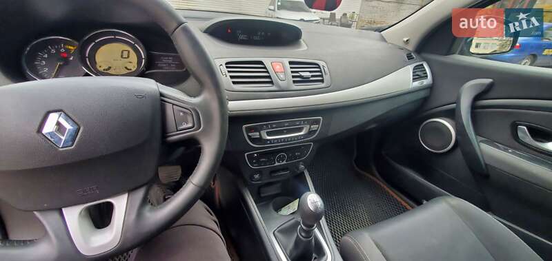 Универсал Renault Megane 2009 в Киеве фото 8 Универсал Renault Megane 2009 в Киеве