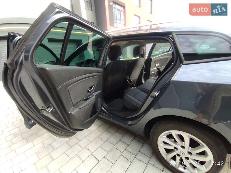 Универсал Renault Megane 2015 в Ивано-Франковске фото 27 Универсал Renault Megane 2015 в Ивано-Франковске