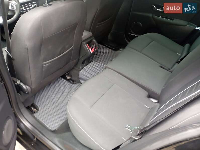 Универсал Renault Megane 2012 в Петрове фото 14 Универсал Renault Megane 2012 в Петрове