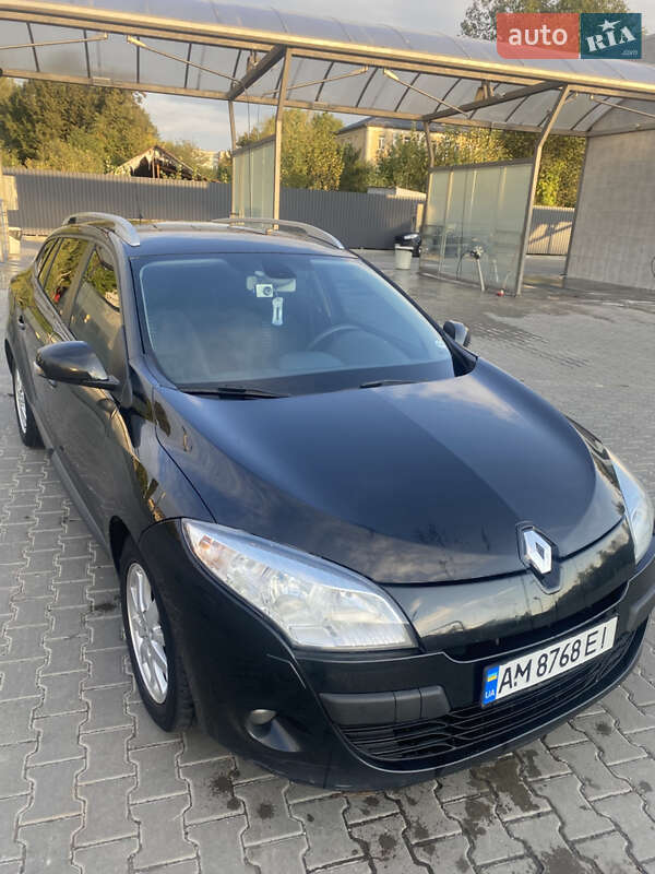 Универсал Renault Megane 2011 в Житомире фото 2 Универсал Renault Megane 2011 в Житомире