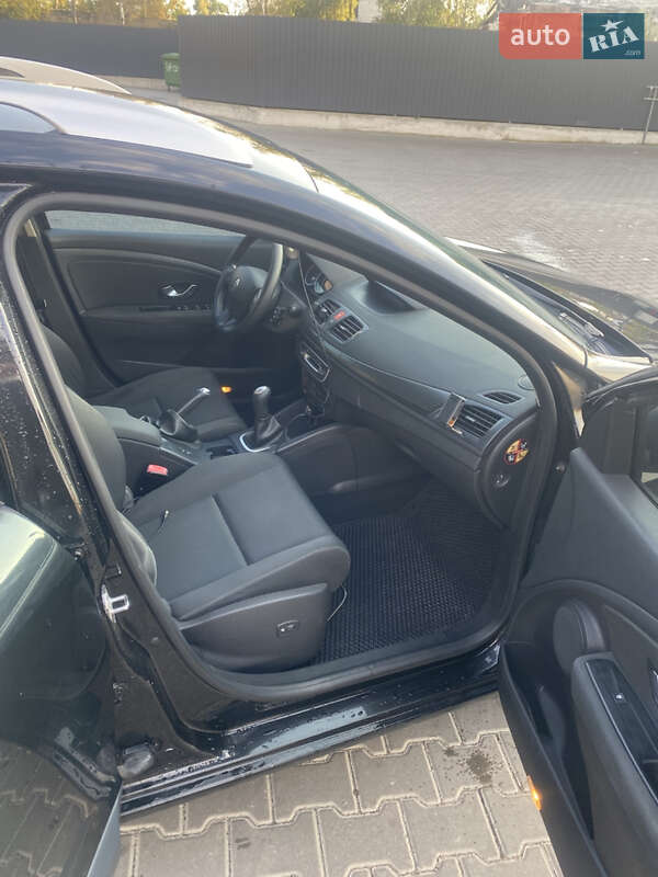 Универсал Renault Megane 2011 в Житомире фото 18 Универсал Renault Megane 2011 в Житомире