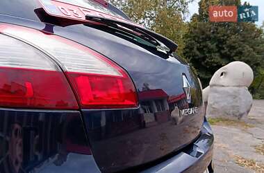 Хэтчбек Renault Megane 2010 в 
