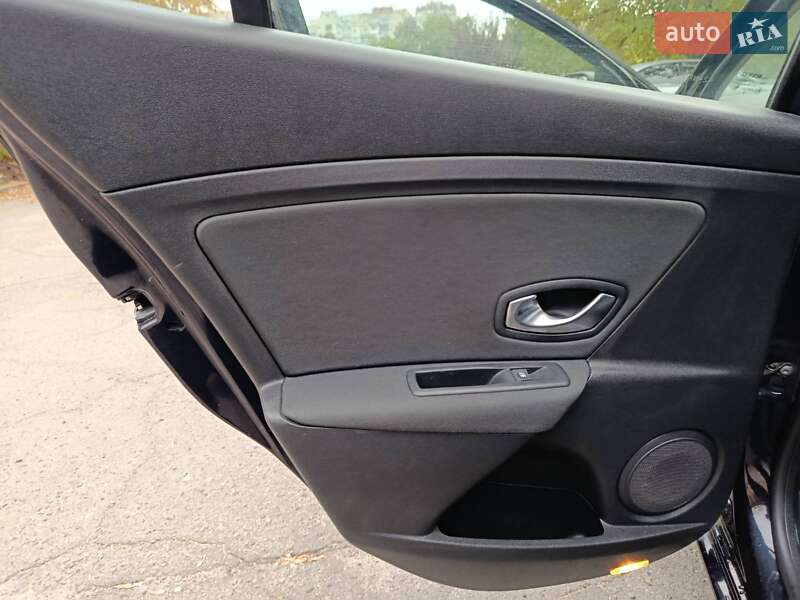 Хэтчбек Renault Megane 2010 в Полтаве