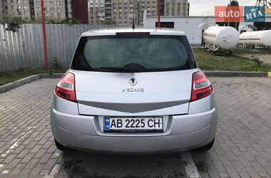 Купе Renault Megane 2008 в 