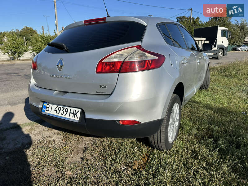 Хэтчбек Renault Megane 2013 в Кременчуге фото 7 Хэтчбек Renault Megane 2013 в Кременчуге